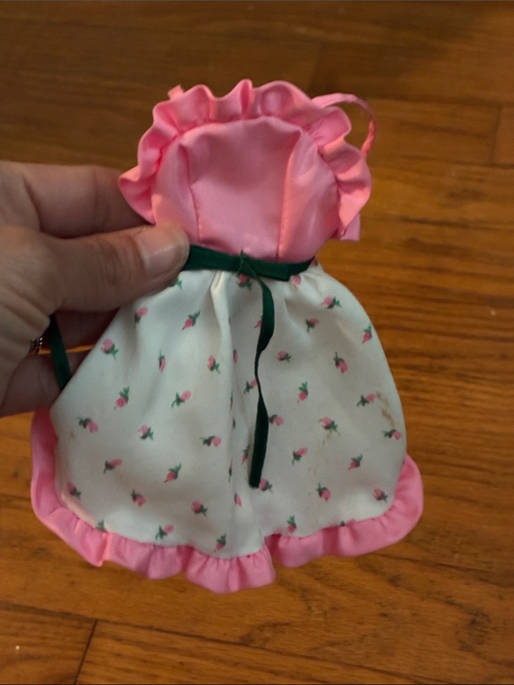Vintage 1980s Barbie Pink and White Floral Dress with Dark Green Ribbon